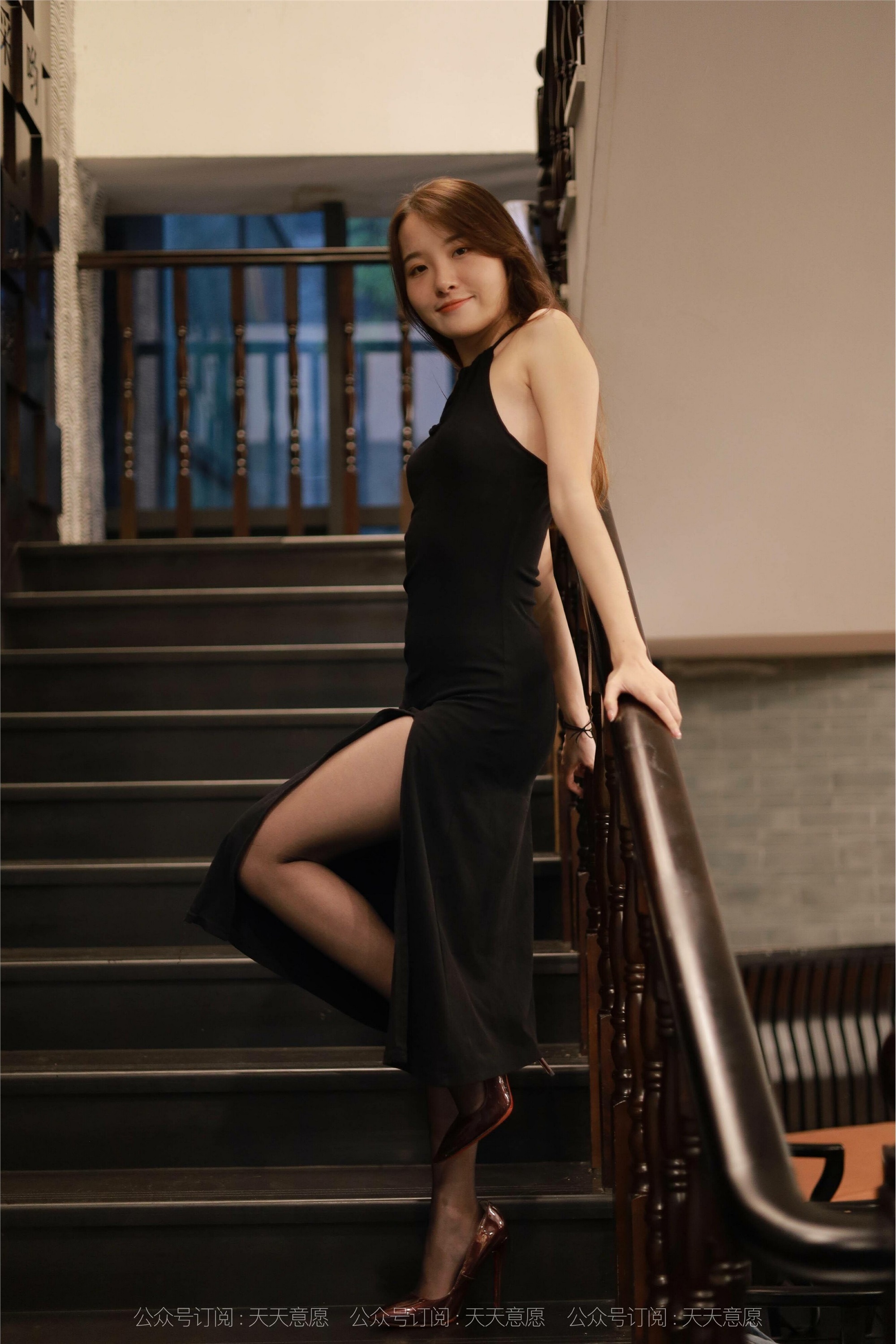 IESS异思趣向  2021.09.29 丝享家933：婉苹《黑色长裙》